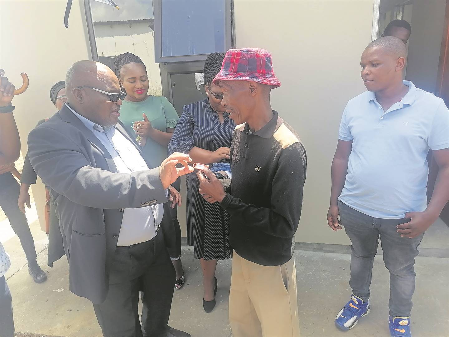 Beneficiaries, houses, residents, keys, KSD munici
