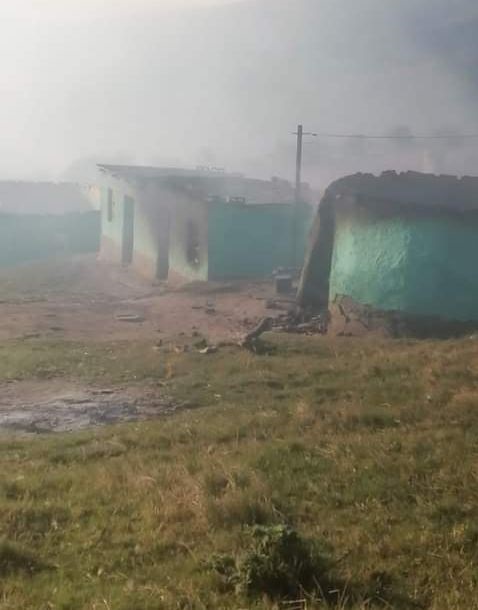 Eleven homesteads were set alight by the suspects.