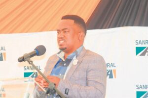 N2 KwaBhaca to Ngcweleni River road project begins