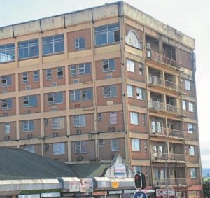 Public advised to not enter Windsor Hotel