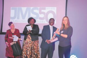 Rhodes honours its trend-setting journalism alumni