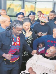 Mthatha residents welcome award-winning singer