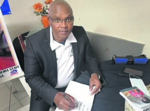 Businessman and academic launches an autobiography