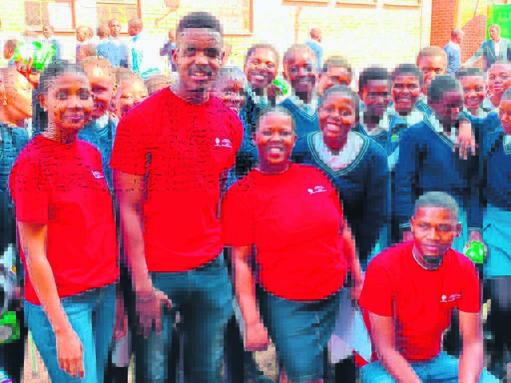 UKZN ambassadors encourage Mbizana learners