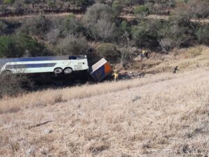 Twenty-eight people die in bus crash