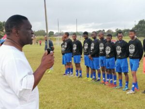 Mayor lauds ex-pros for youth sport development