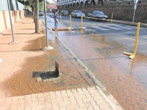 Infrastruktuur afgemat; faksiegevegte takel glo verder af