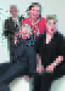 Ligte vermaak op skoolverhoog in Kimberley