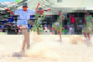 Bring bekers huis toe ná stoftrap by fees