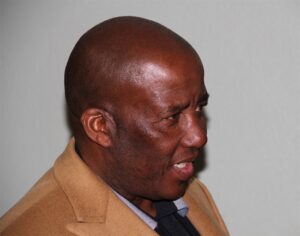 John Block-verhoor: Staat benodig maande om deur ‘trokvrag dokumente’ te werk