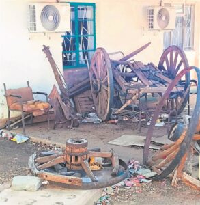 Vrae oor verlore stukke by Prieska-museum