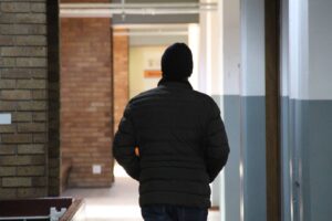 Streeklandros mag voortgaan met Floyd Teu se bedrogverhoor