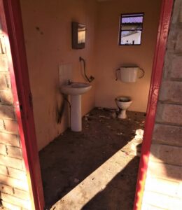 Munisipaliteite bly aan die spartel