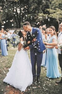 Learn to manage wedding stress