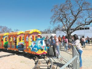 Yonder Hartsfees bring betowering: Skryf in en wen dalk toegangskaartjies vir Saterdag