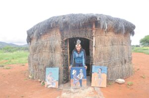 Olifantshoek: Nalatenskap deur kuns herontgin