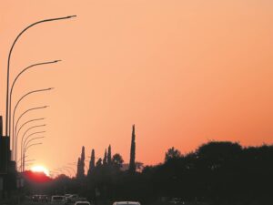 Troef sakkende volmaan met eerste lig