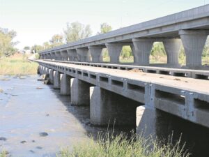 Waterskaarste duur voort in Warrenton