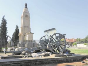 In picture: Jumping the gun for place to sleep