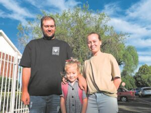 Gr. 1’s tree ywerig aan om te leer