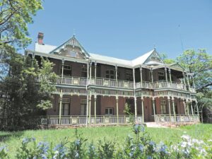 Afwagtend op vernuwing vir pad vorentoe