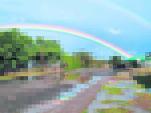 Foto-beeld: Vol geheimenis anderkant reënboog