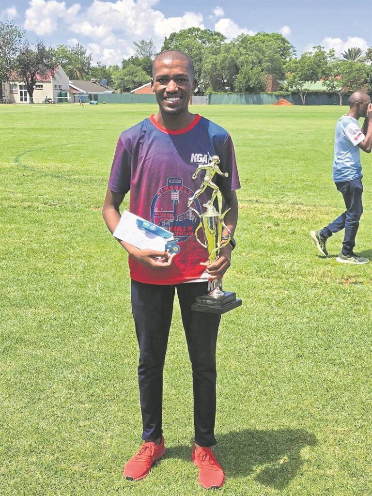 Die 24-jarige langasem-atleet Arthur Jantjies het nog ’n goue medalje verwerf met die 55ste Diamond-marathon