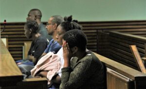 Vermeende aanlynafspraak-bedrieërs kry borgtog