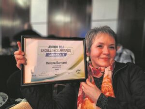 Publikasie beste gratis gemeenskapskoerant in land