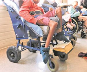 Liefde, deernis seëvier by tuiste vir “weggooikinders” met gestremdhede