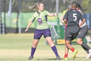 Vroue presteer in rugby; ook as skeidsregter