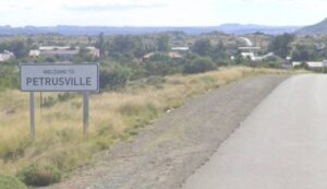 Departement van onderwys beveel om aanstelling van skoolhoof te hersien