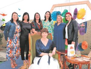 Gooi ‘wat sal die mense sê’ by die deur uit