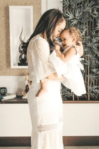 Alle ma’s, vroue baat by oggend