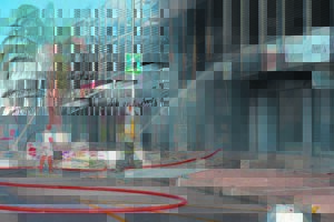 Loop deur onder verwoestende vlamme