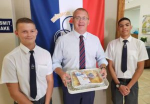 Voortrekkers trakteer onderwysers op Melktertdag