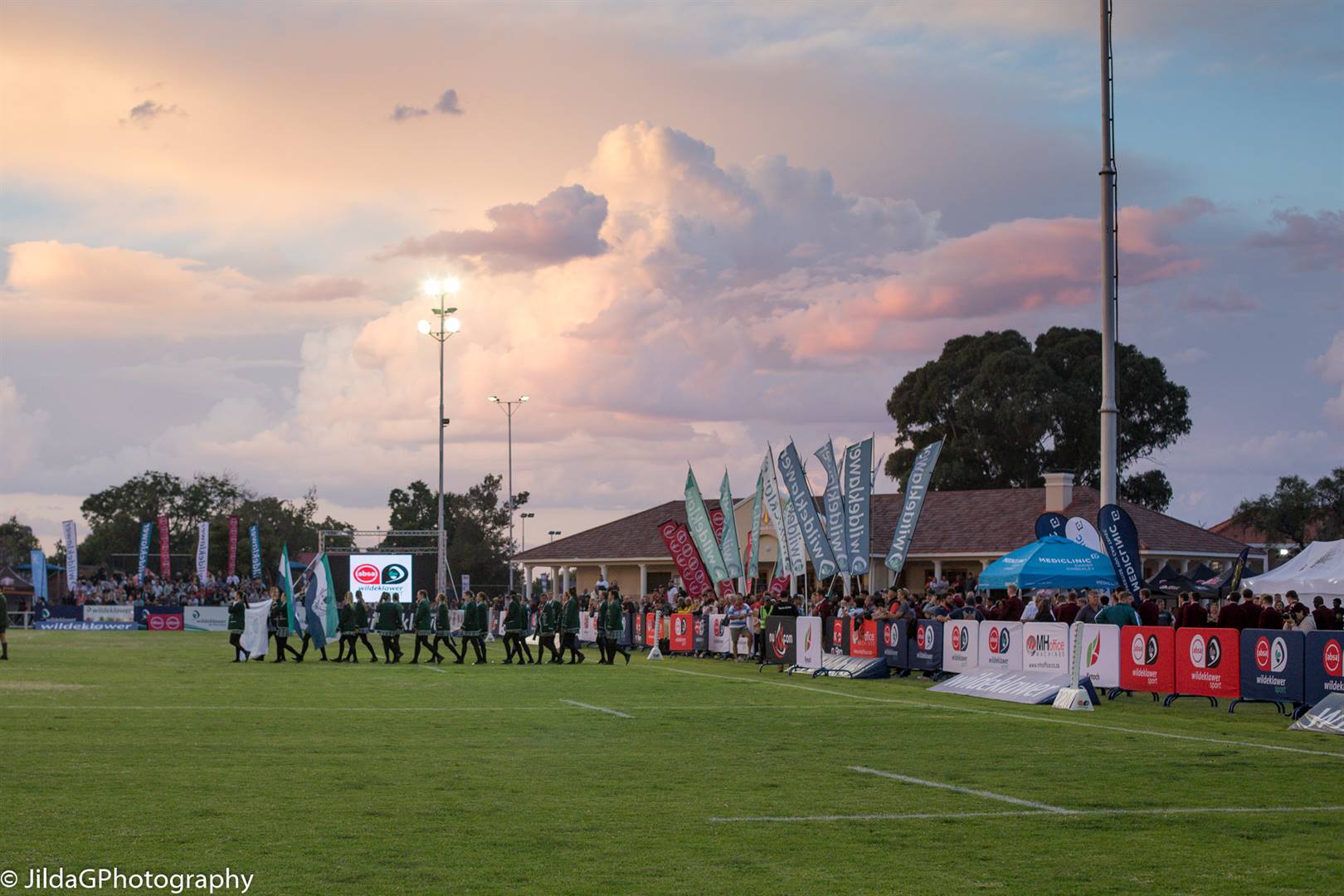 Die Absa Wildeklawer-skolesporttoernooi vind vanaf weer eersdaags in Kimberley plaas