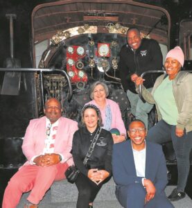 Reis op Bloutrein wink vir wenner van museumpaspoort-kompetisie in Kimberley