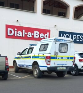 Opvolg: Polisiebakkie op gereserveerde parkering vervoer lid met gestremdheid