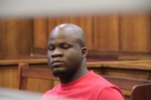 Vermeende verkragter dreig meisies glo af op sosiale media