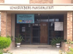 ‘Werkers sit sonder salaris, inwoners sonder dienste’