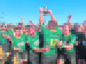 Lig die A-liga-trofee omhoog