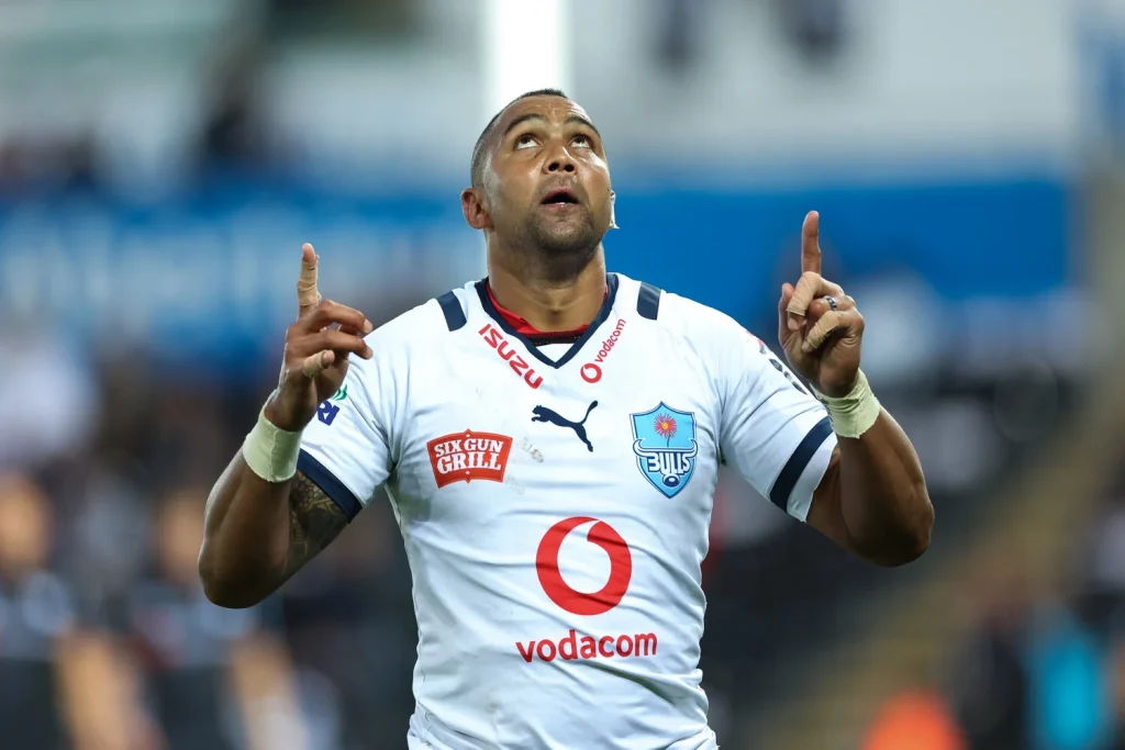 Hendricks het tussen 2019 en Oktober verlede jaar vir die Bulle uitgedraf.