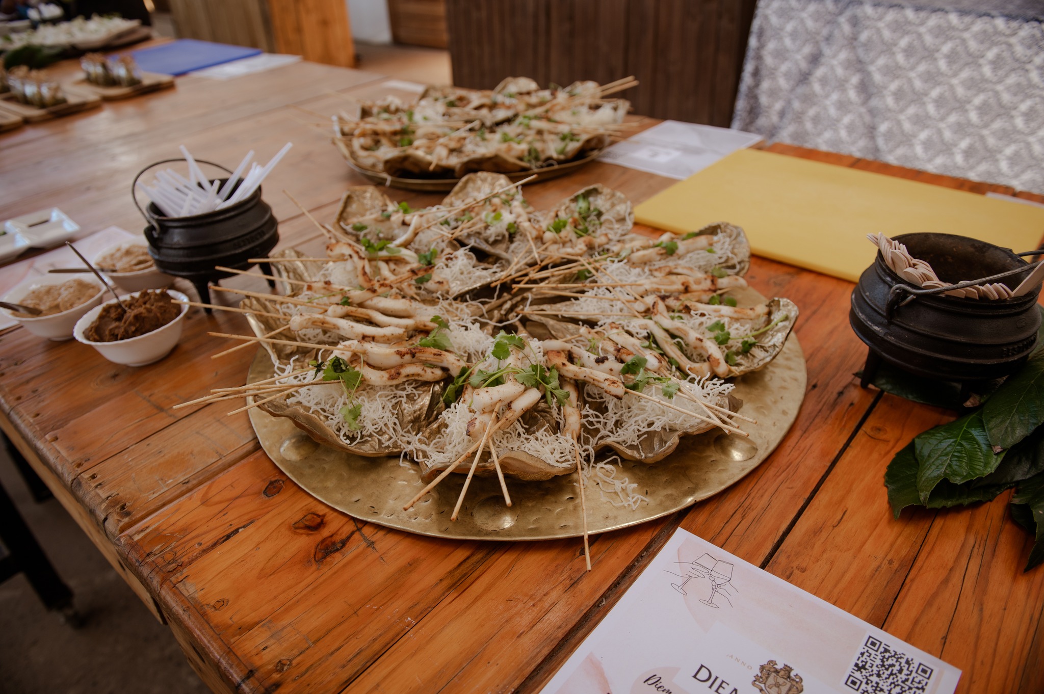 Unieke geregte, wynsoorte voorgesit by De Oude Kraal Wildskosfees