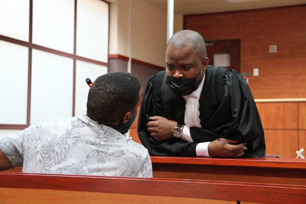 Katlego Moribe in hof 