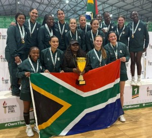 Noord-Kaapse netbalspeler beste doelskieter by Jeugspele in Namibië