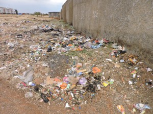 Onwettige storting van rommel kweek onheil, frustrasie vir inwoners