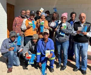 Pak tuinmaakprojek aan om voedsame kos in Loeriesfontein te kweek