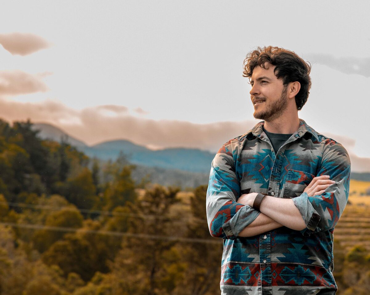 Hoor lirieke, beleef verhale van hoop tydens Joshua na die Reën se optrede