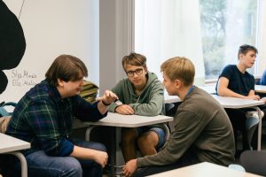 Mobile phone ban brings focus and chatter back to Finnish schools